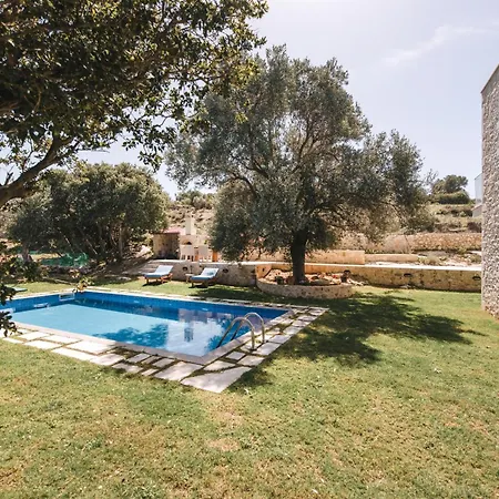 Willa Maroulas Natura Palace *