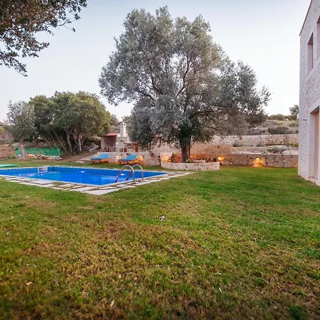 Maroulas Natura Palace